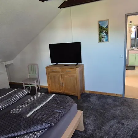 Hubbelguck Apartment *